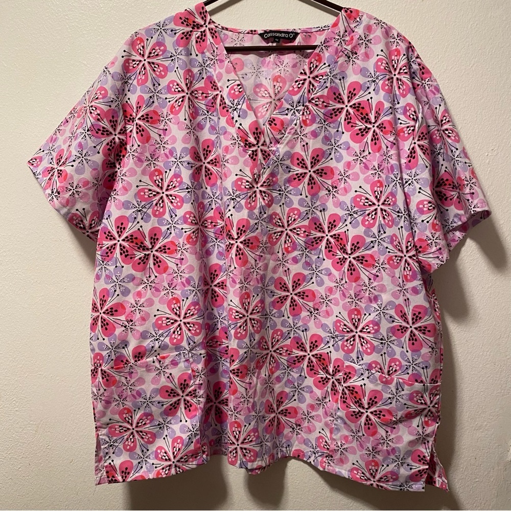Cassandra O Scrub Top Women’s Size‎ 4X Pink V Neck GrannyCore Pull Over